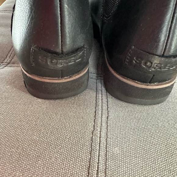 SOREL Black Harlow Waterproof Chelsea Boots - Picture 5 of 8